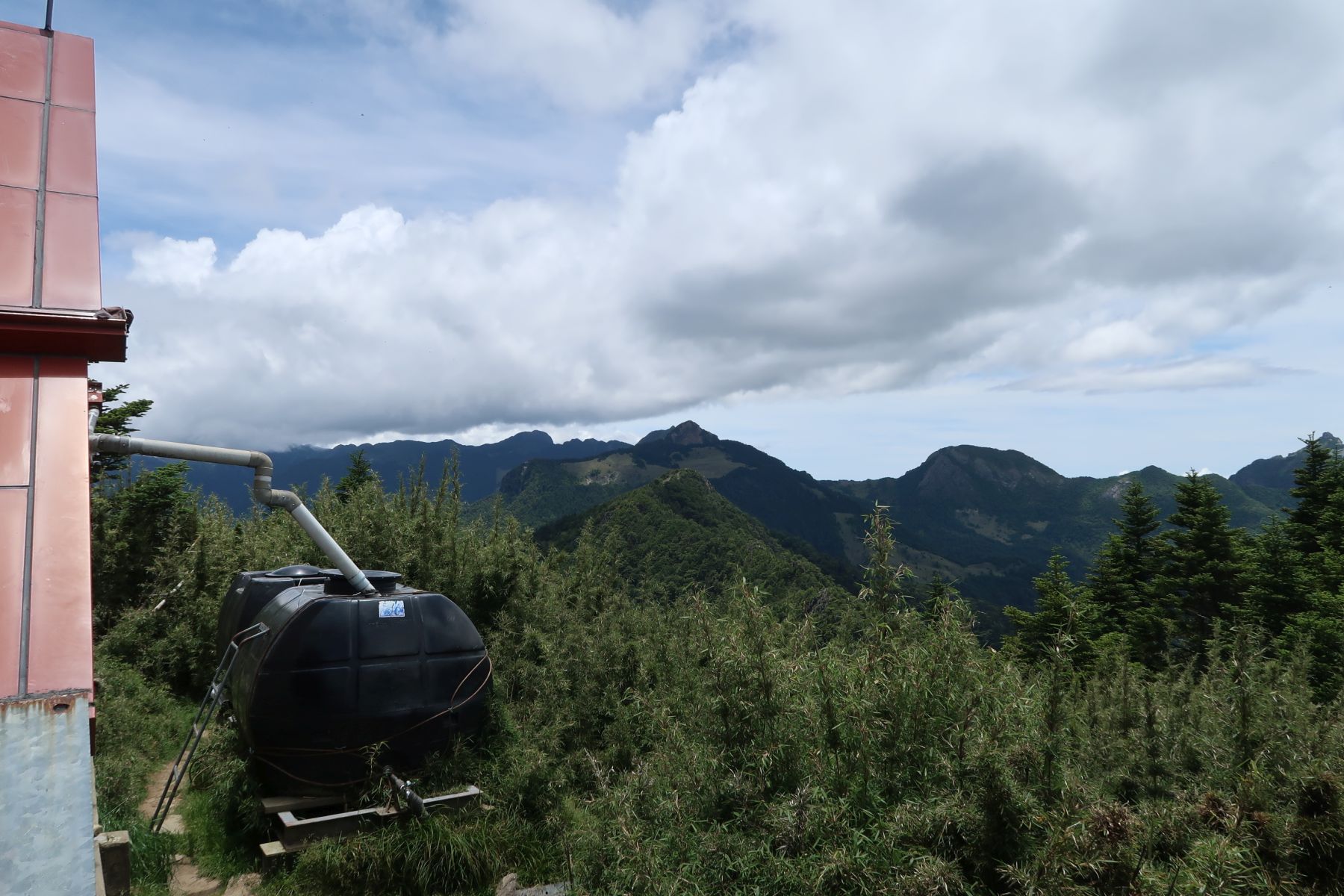 Taoshan-Hütte mit Aussicht